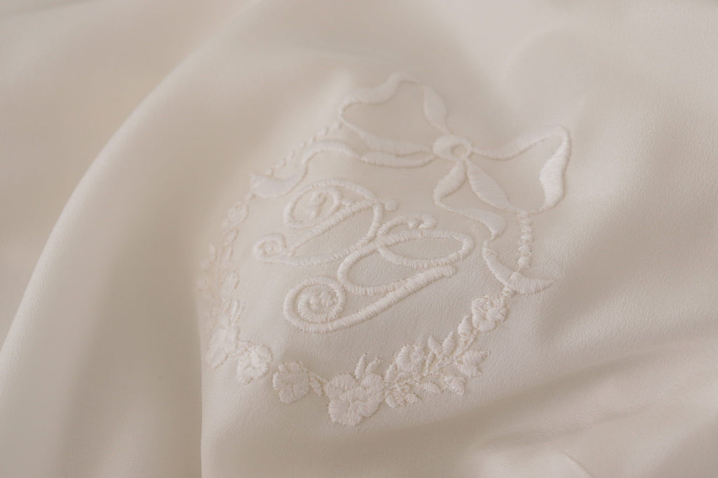 Dolce &amp; Gabbana White Silk DG Logo Embroidered Long Sleeves Blouse