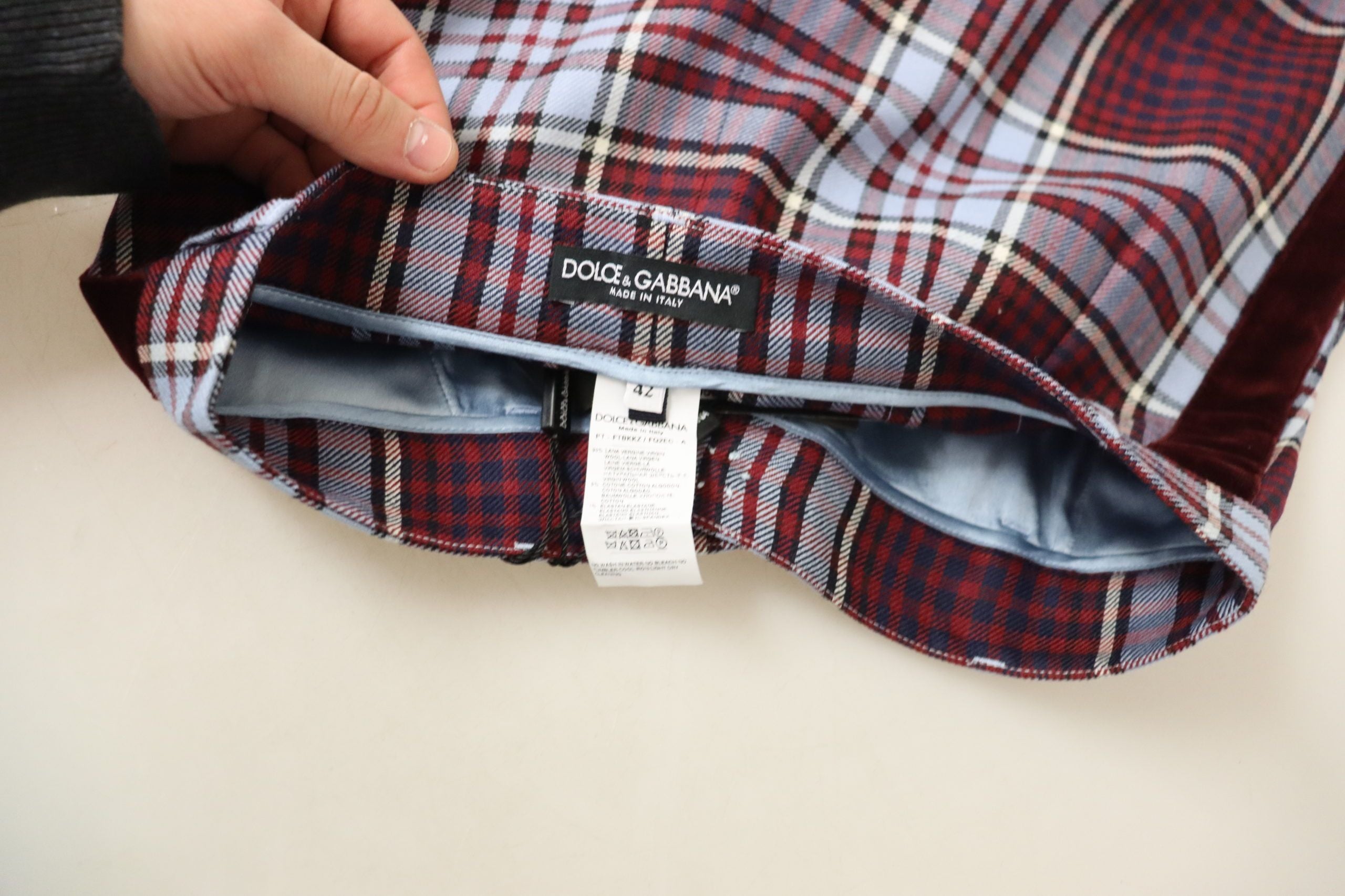 Dolce &amp; Gabbana Gray Checked High Waist Cropped Trouser Pants