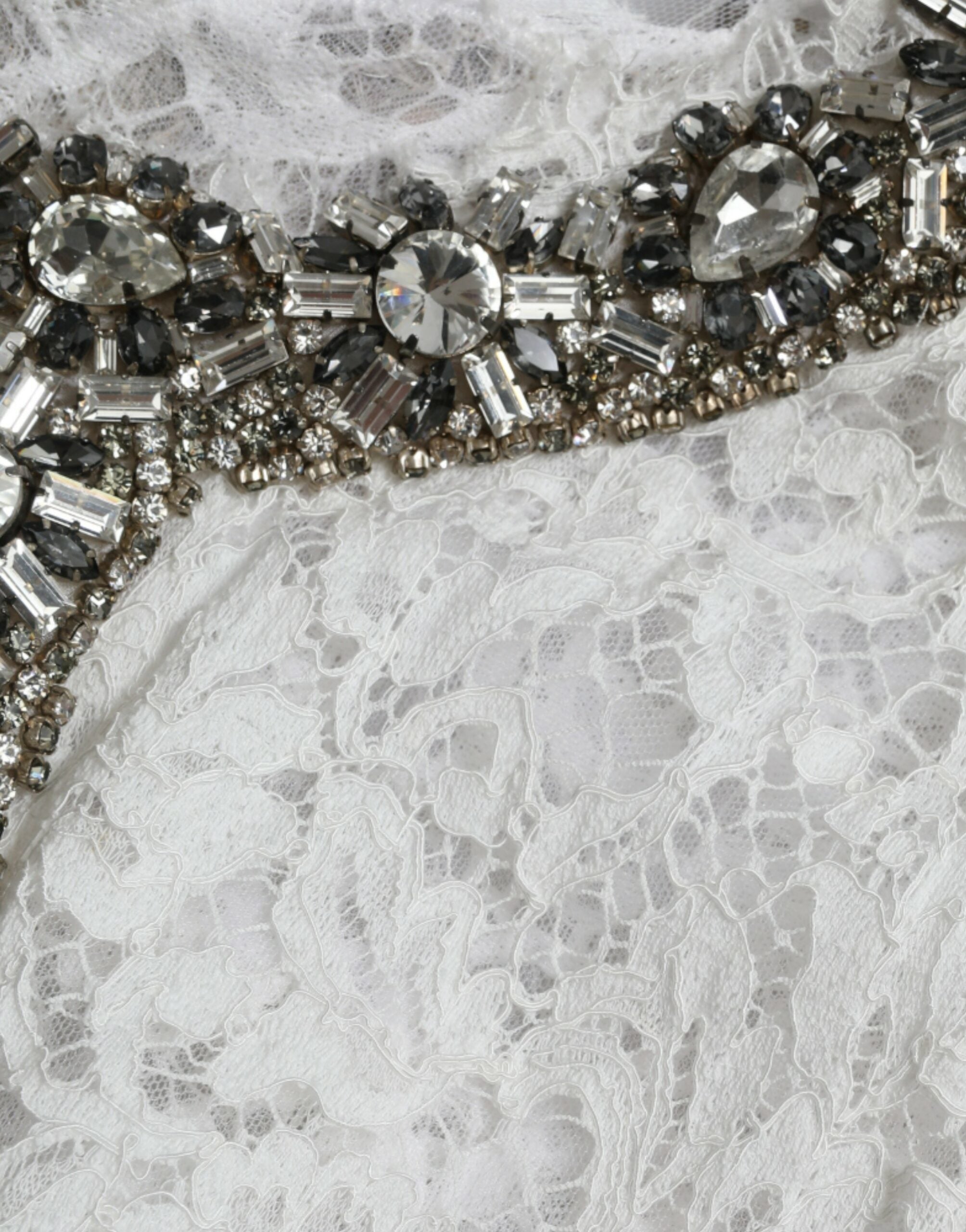 Dolce &amp; Gabbana White Lace Crystal Embellished Shift Dress