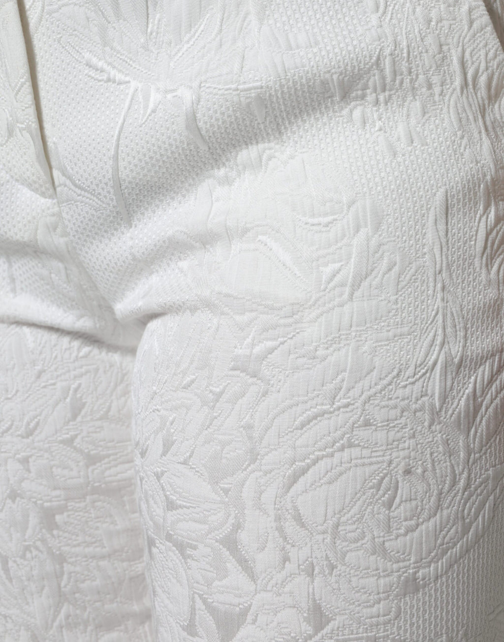 Dolce &amp; Gabbana White Floral Brocade Cotton Cropped Pants
