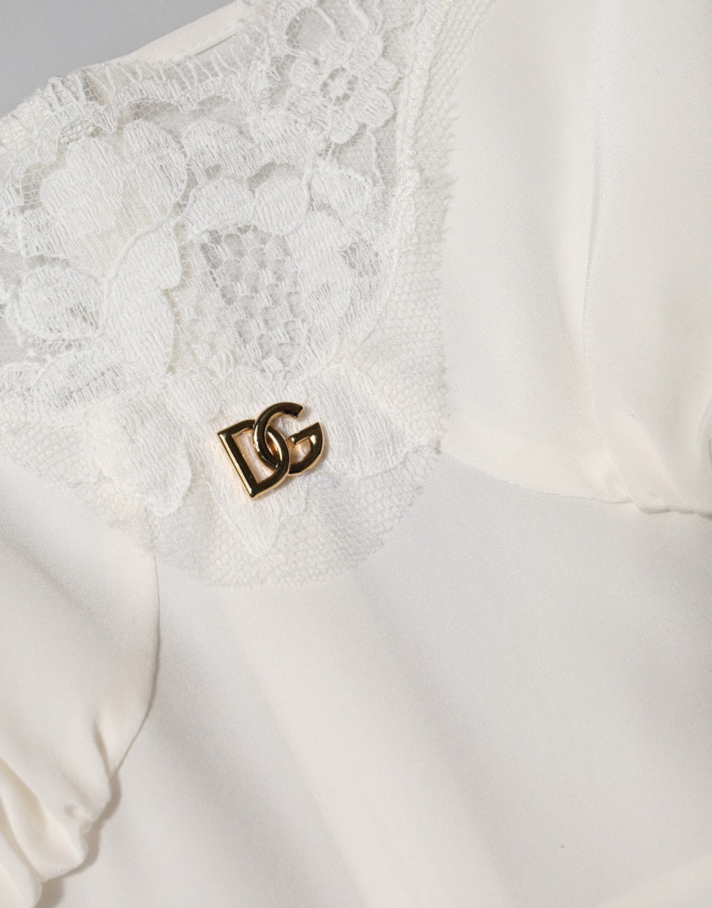 Dolce &amp; Gabbana White Lace Gold DG Logo Silk Dress Sleepwear